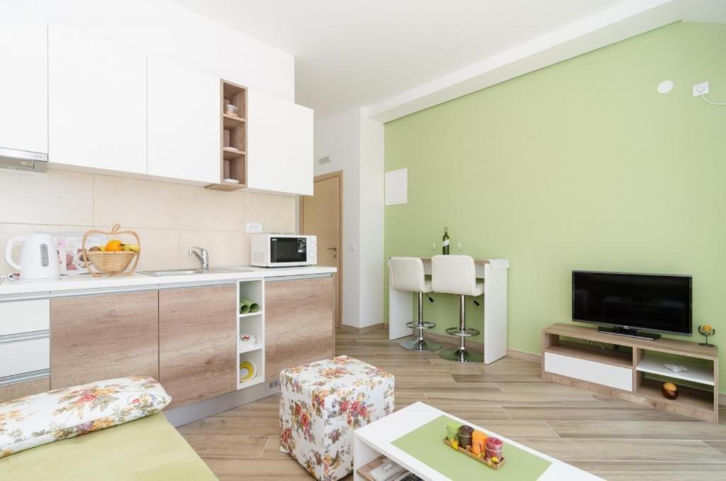 מליני Apartments Marmo מראה חיצוני תמונה