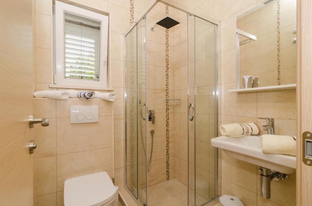 מליני Apartments Marmo מראה חיצוני תמונה